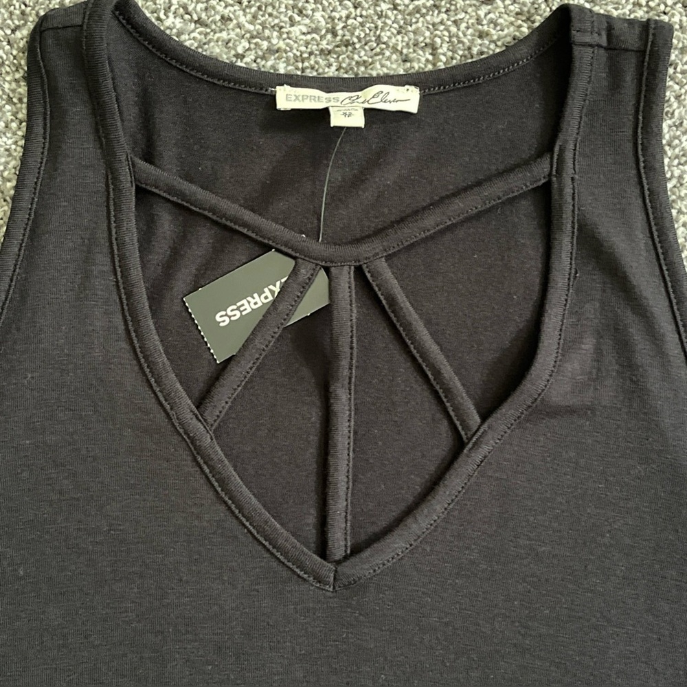 NWT Express One Eleven Strappy Black Tank Top Shirt Size XS Side Slits - Picture 6 of 13